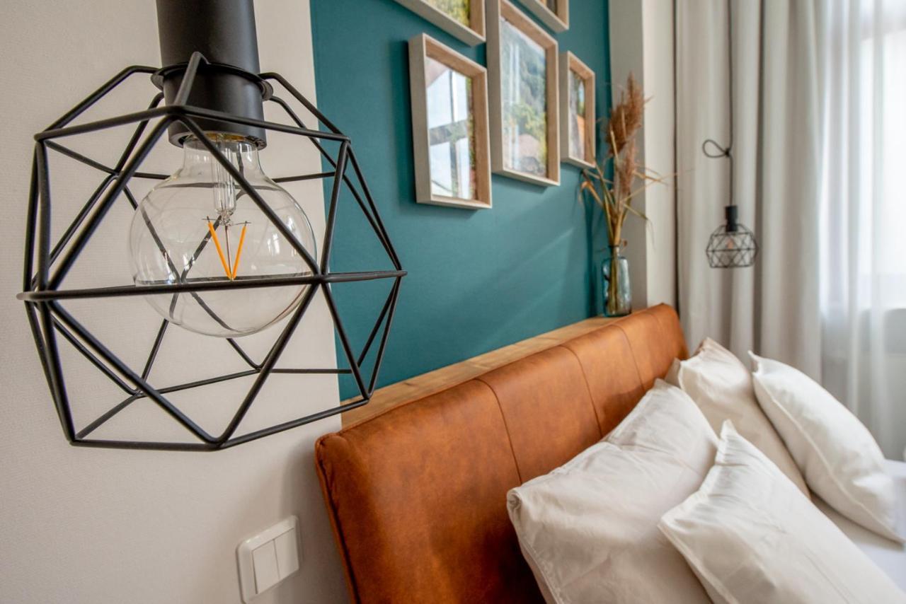 Apartment Kronprinz Zentral Mit Infrarot-Sauna إيزيناخ المظهر الخارجي الصورة
